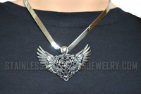 Heavy Metal Jewelry Ladies Flying Heart Pendant V-Cuff Necklace Stainless Steel Matching Earring Set SN2535